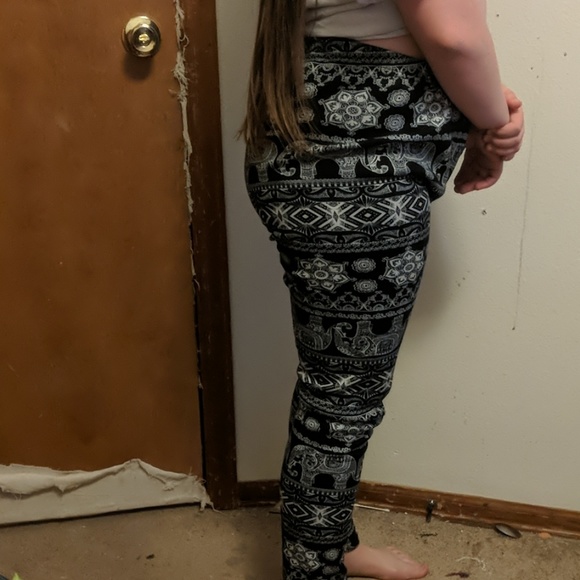 Black and White fleece elephant pants - Picture 2 of 5